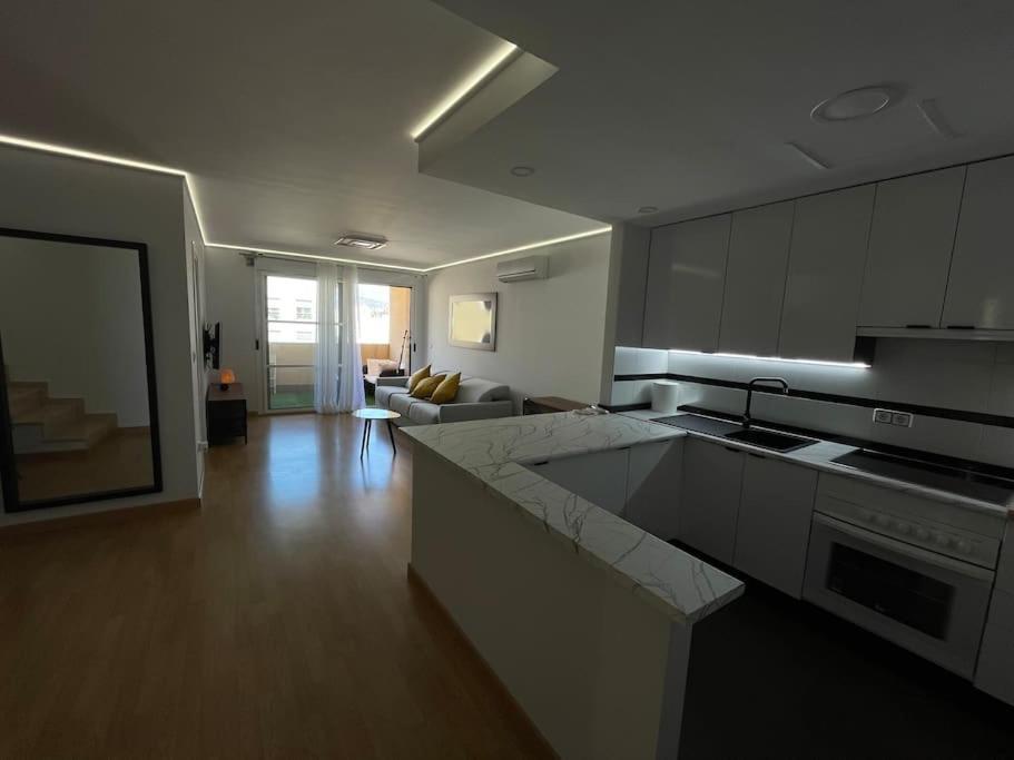 Águilas Khelok Home מראה חיצוני תמונה